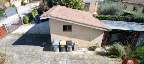 3 bedrooms Villa in Foligno, Italy No. 189842 7