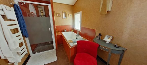 3 bedrooms House in Chatellerault, France No. 293785 11