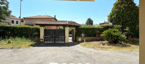 Квартира с 4 спальнями в Фраскати, Италия № 272652 2