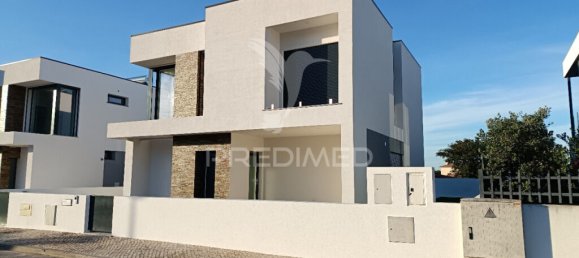 3 bedrooms House in Setubal, Portugal No. 137603 3