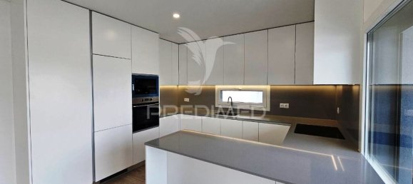 3 bedrooms House in Setubal, Portugal No. 137603 18