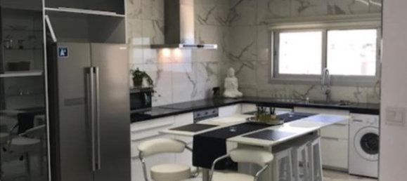 4 bedrooms Apartment in Limassol, Cyprus No. 2179 10