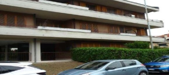 3 rooms Apartment in Magenta, Italy No. 226878 5