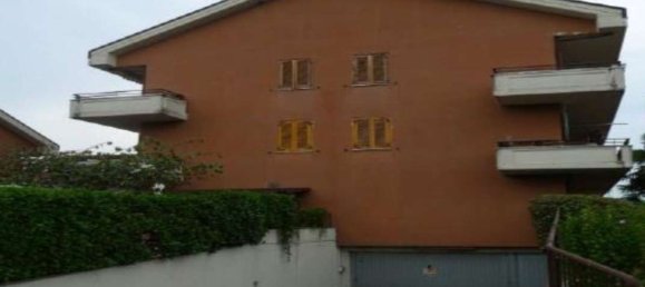 3 rooms Apartment in Magenta, Italy No. 226878 6