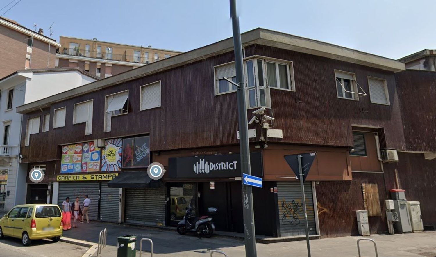 3 rooms Apartment in Milan, Italy No. 250043