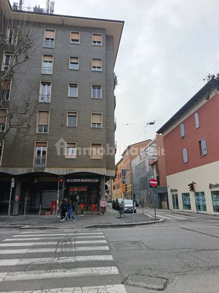 2 bedrooms Apartment in Bologna, Italy No. 22930