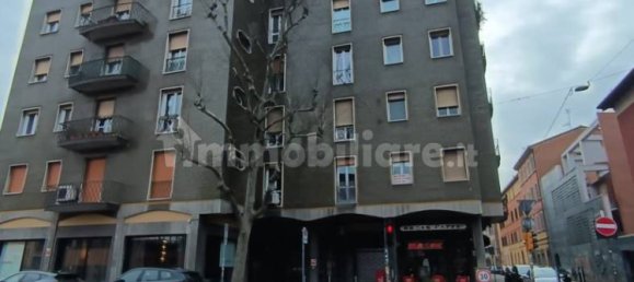 2 bedrooms Apartment in Bologna, Italy No. 22930 32