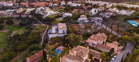 5 Schlafzimmer Villa in Benahavis, Spain, Nr. 2996 11