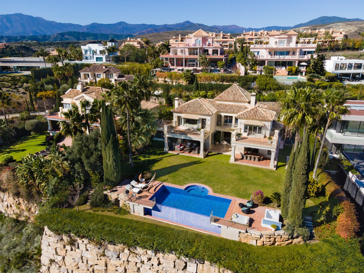 5 Schlafzimmer Villa in Benahavis, Spain, Nr. 2996