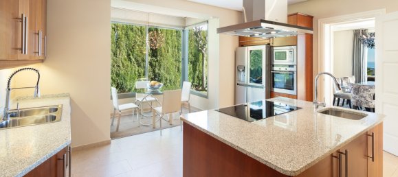 5 Schlafzimmer Villa in Benahavis, Spain, Nr. 2996 23