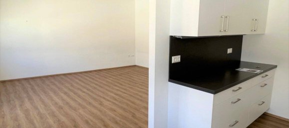 4 rooms Apartment in Neunkirchen, Austria No. 142014 2