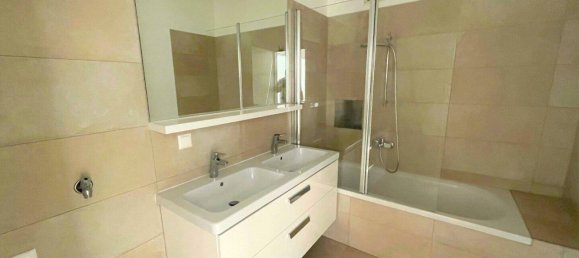 4 rooms Apartment in Neunkirchen, Austria No. 142014 4