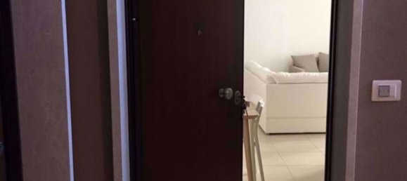 4-salle Appartement à Brindisi, Italy No. 259735 8