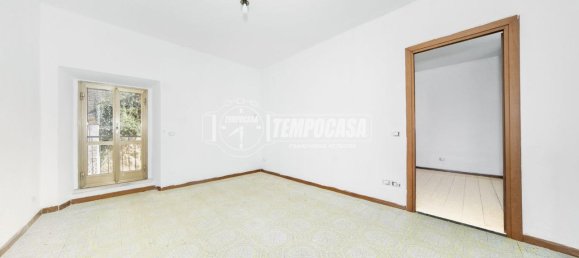 4 rooms Apartment in Formello, Italy No. 14946 2