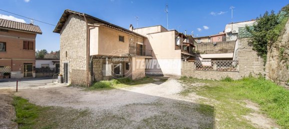 4 rooms Apartment in Formello, Italy No. 14946 17