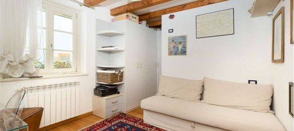2 bedrooms Apartment in Trieste, Italy No. 300223 6