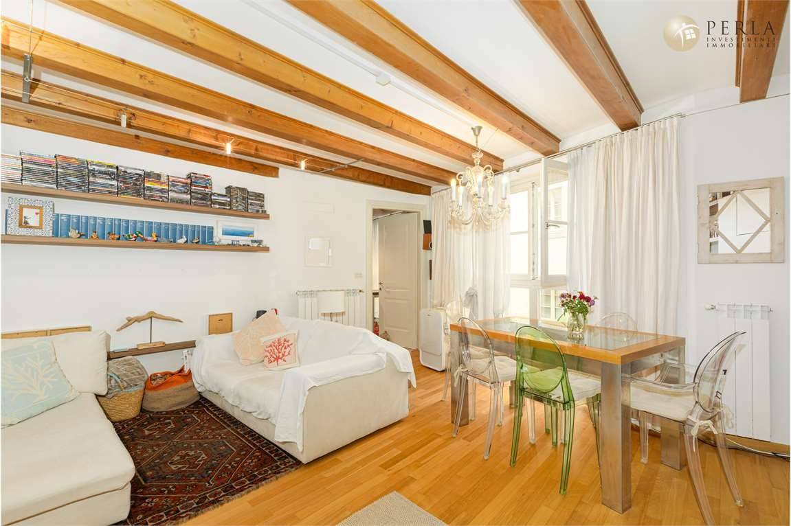 2 bedrooms Apartment in Trieste, Italy No. 300223