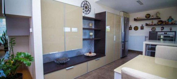 3 bedrooms Commercial property in Zakynthos, Greece No. 645 6