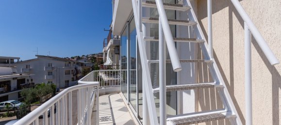 4 bedrooms House in Bar, Montenegro No. 404 25