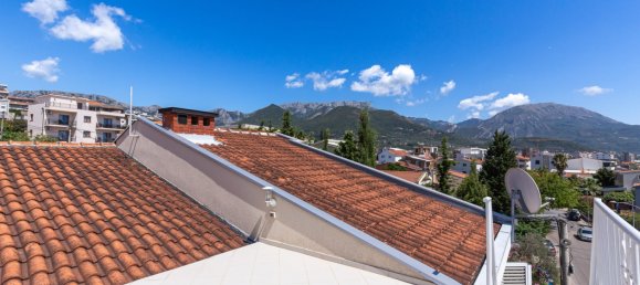 4 bedrooms House in Bar, Montenegro No. 404 30