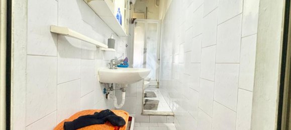 2 bedrooms Apartment in Naples, Italy No. 273368 3