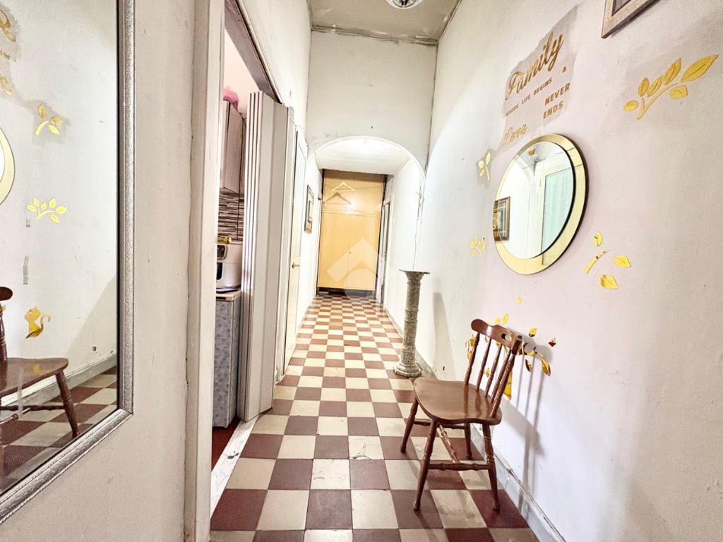 2 bedrooms Apartment in Naples, Italy No. 273368