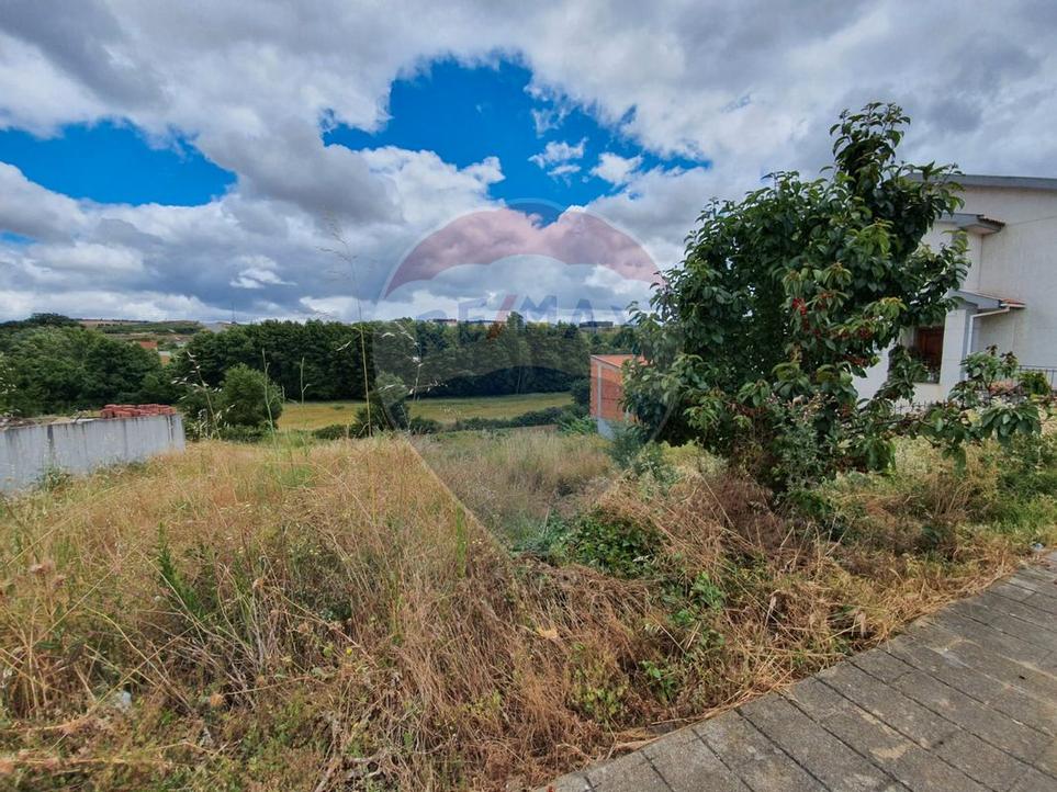 Terreno em Bragança, Portugal 423 m² N.º 90473