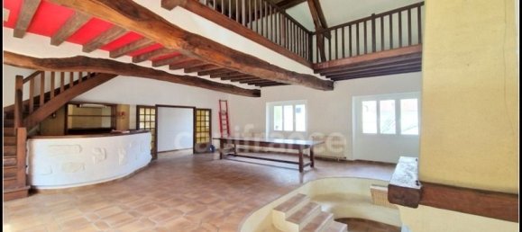 6 bedrooms House in Malay-le-Grand, France No. 291574 3