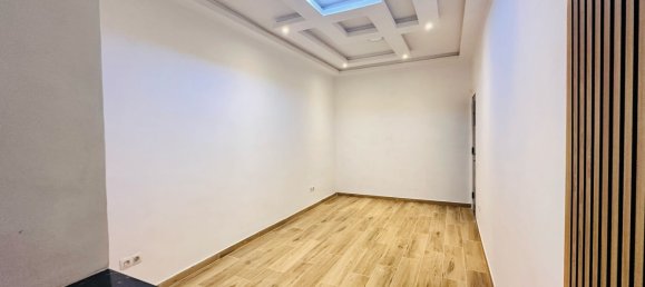 Propriété commerciale à Horta-Guinardo, Spain 38m² No. 24309 24