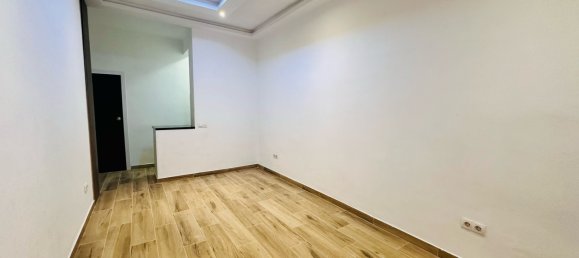 Propriété commerciale à Horta-Guinardo, Spain 38m² No. 24309 5