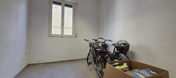 5 rooms Apartment in Florence, Italy No. 301694 4