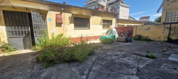 5 rooms Apartment in Florence, Italy No. 301694 16