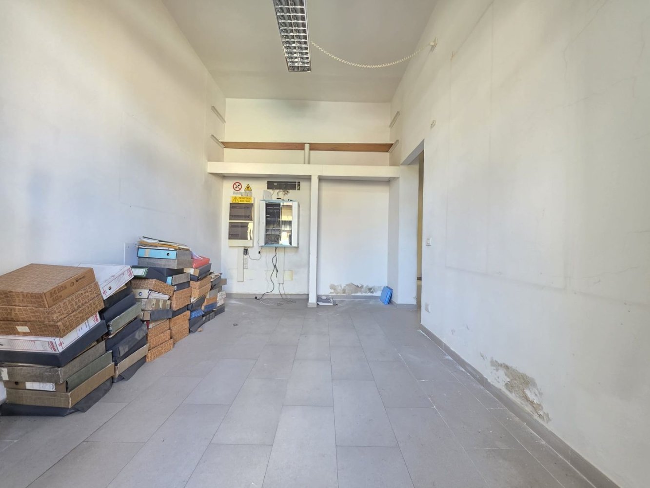 5 rooms Apartment in Florence, Italy No. 301694