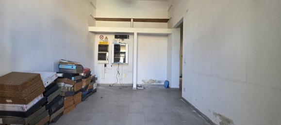 5 rooms Apartment in Florence, Italy No. 301694 11