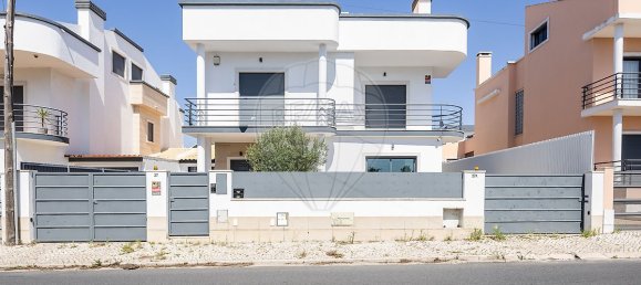 5 غرف نوم منزل في Almada, Portugal رقم 16153 22