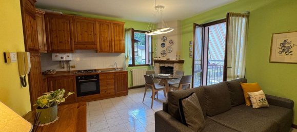 Квартира с 4 спальнями в Пьярио, Италия № 370110 2