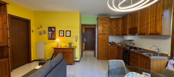 Квартира с 4 спальнями в Пьярио, Италия № 370110 3