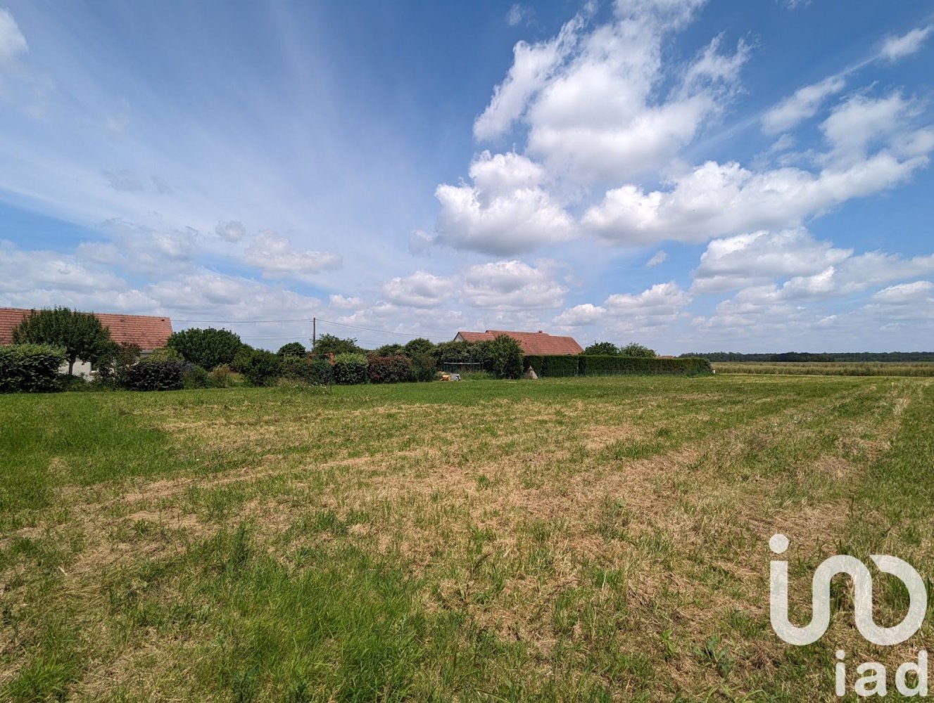 Terreno en Faye, France 1096 m² No. 58926