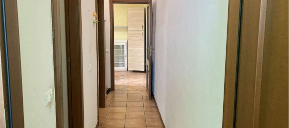 Квартира с 3 комнатами в Карпи, Италия № 78949 10