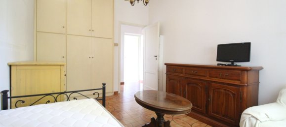4 bedrooms Apartment in Florence, Italy No. 375885 26