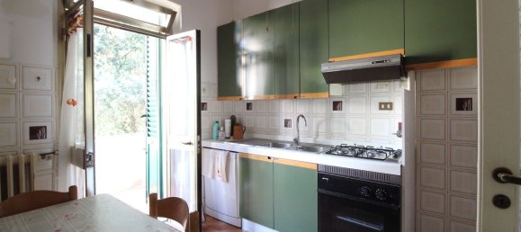 4 bedrooms Apartment in Florence, Italy No. 375885 10