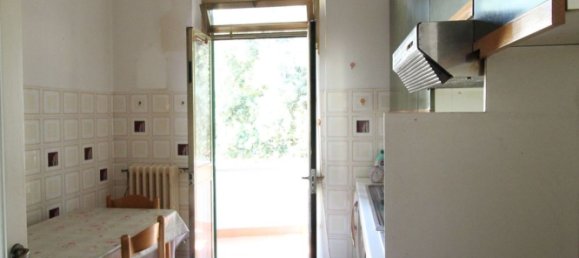 4 bedrooms Apartment in Florence, Italy No. 375885 9