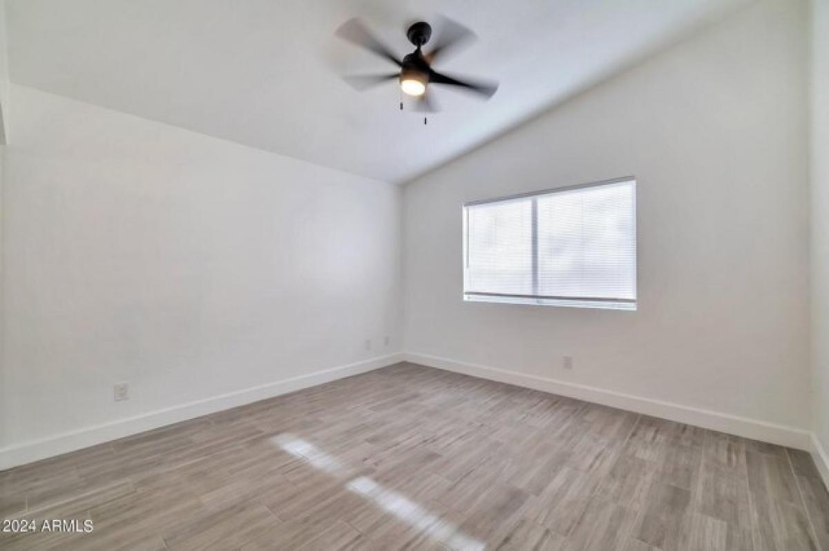 Дом с 3 спальнями в Гудиер, США № 419779