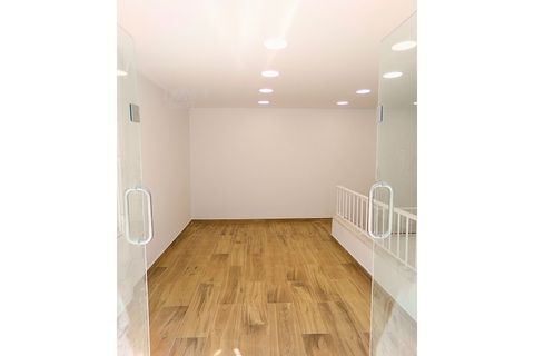 Propiedad comercial en Amadora, Portugal 145 m² No. 224820