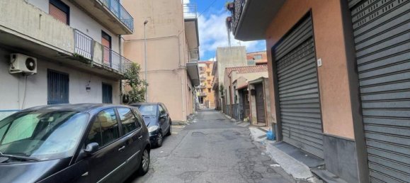 4 rooms Apartment in Aci Catena, Italy No. 154225 3