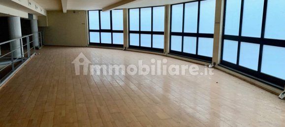 Gewerbliche Immobilie in Monza, Italy 1924m², Nr. 311139 9