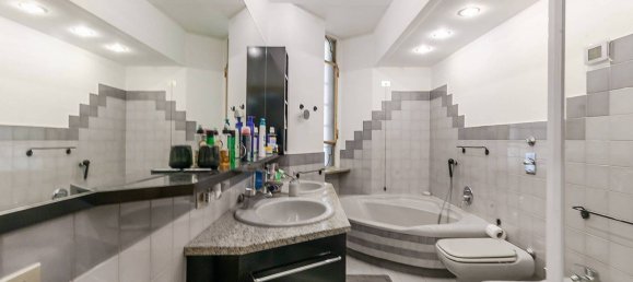 Apartamento de 4 dormitorios en Milan, Italy No. 351631 20