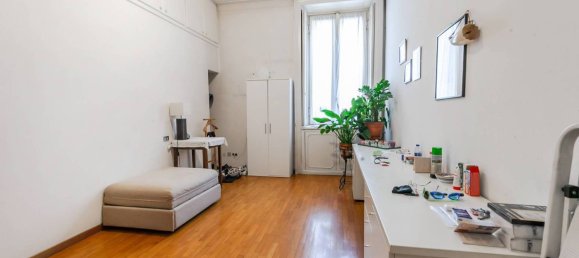 Apartamento de 4 dormitorios en Milan, Italy No. 351631 41