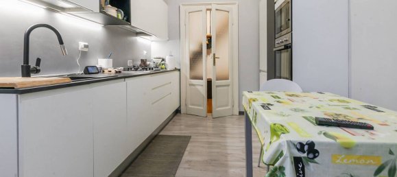 Apartamento de 4 dormitorios en Milan, Italy No. 351631 7