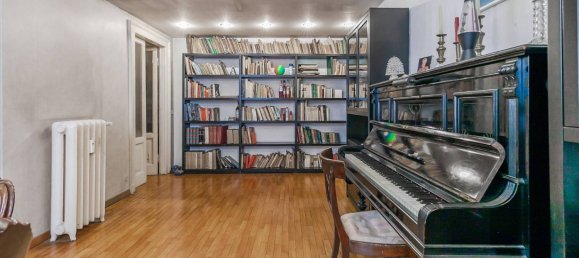 Apartamento de 4 dormitorios en Milan, Italy No. 351631 18